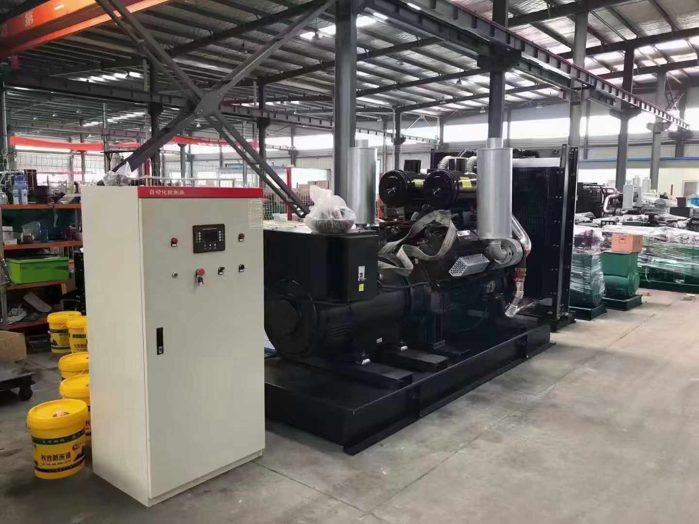 金寨柴油发电机运行时的噪音和振动水平如何？